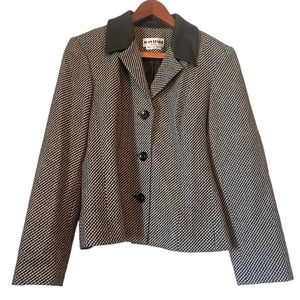 PRICED TO GO! Joan Leslie Vintage Black & White Long Sleeved Button Front Jacket